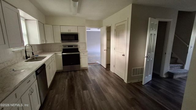 1809 FARM WAY Way, Middleburg, FL 32068