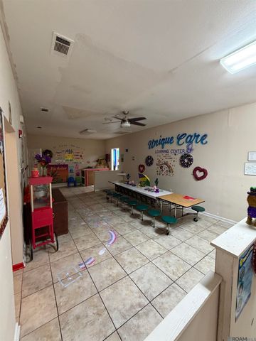 420 N Acadian Thwy, Baton Rouge, LA 70806