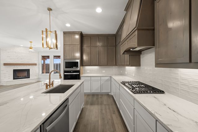 1869 Rough Ridge Trail, Midlothian, TX 76065