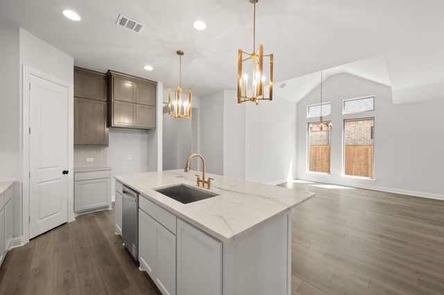 1869 Rough Ridge Trail, Midlothian, TX 76065