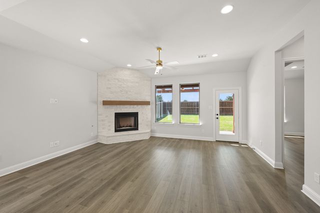 1869 Rough Ridge Trail, Midlothian, TX 76065