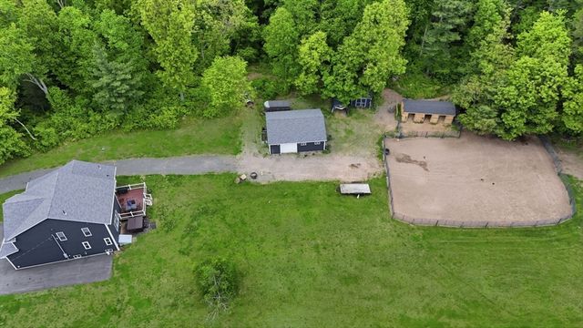 75 Kendall St, Granby, MA 01033