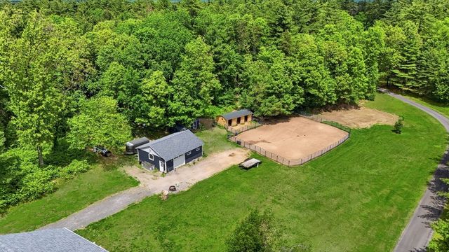 75 Kendall St, Granby, MA 01033