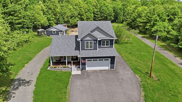 75 Kendall St, Granby, MA 01033