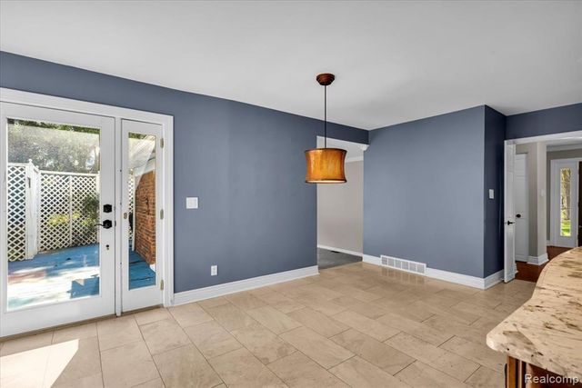 4158 Cherrywood Drive, Troy, MI 48098