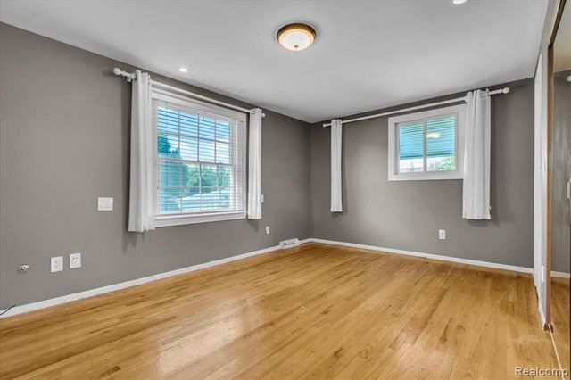 4158 Cherrywood Drive, Troy, MI 48098