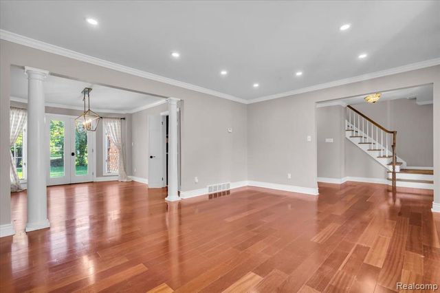 4158 Cherrywood Drive, Troy, MI 48098