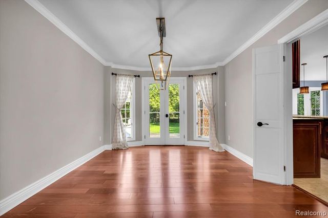 4158 Cherrywood Drive, Troy, MI 48098
