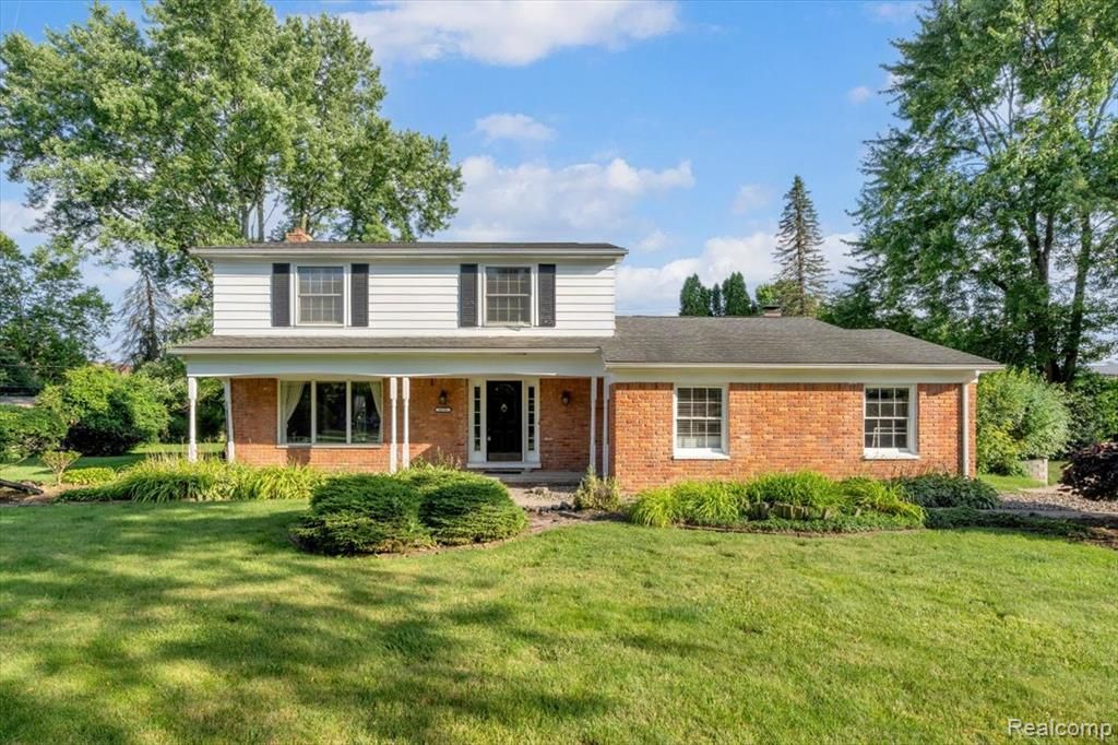 4158 Cherrywood Drive, Troy, MI 48098