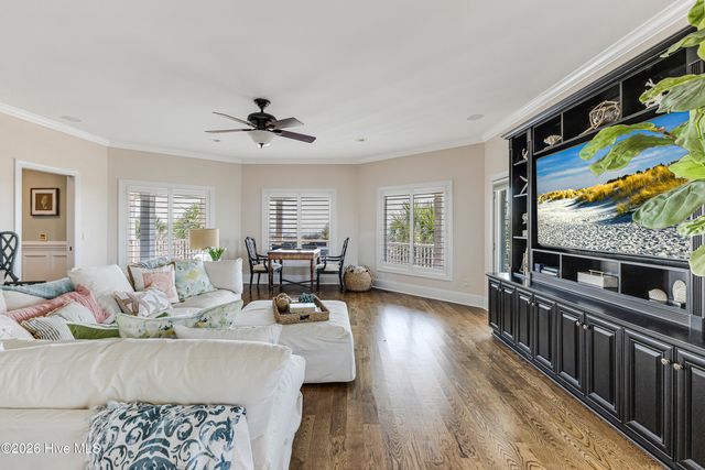 121 SE 67th Street, Oak Island, NC 28465
