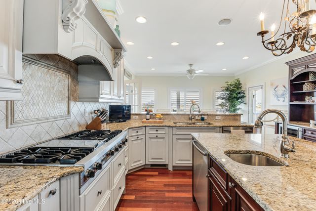 121 SE 67th Street, Oak Island, NC 28465
