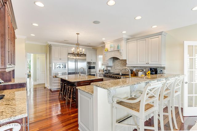121 SE 67th Street, Oak Island, NC 28465