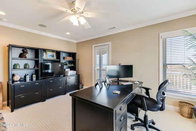121 SE 67th Street, Oak Island, NC 28465