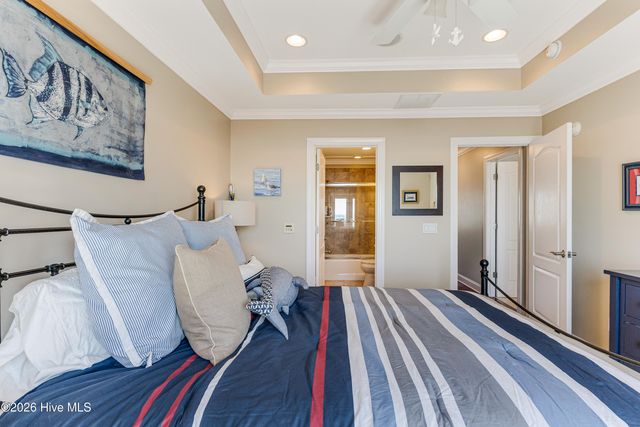 121 SE 67th Street, Oak Island, NC 28465