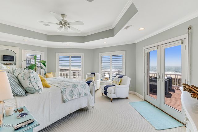 121 SE 67th Street, Oak Island, NC 28465