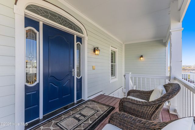 121 SE 67th Street, Oak Island, NC 28465