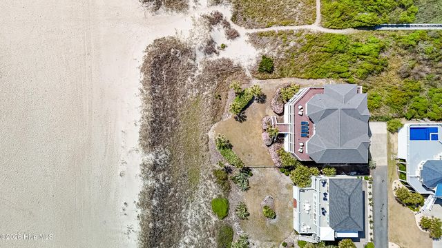 121 SE 67th Street, Oak Island, NC 28465