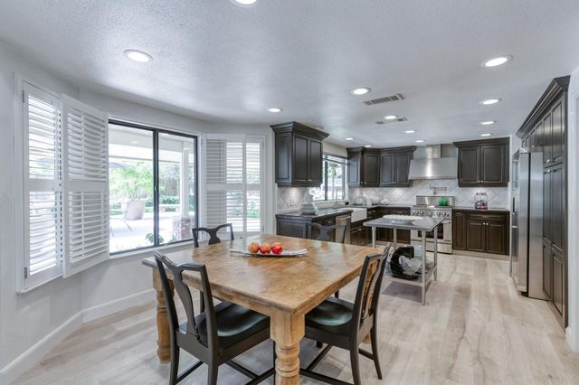 579 E Portland Avenue, Fresno, CA 93720
