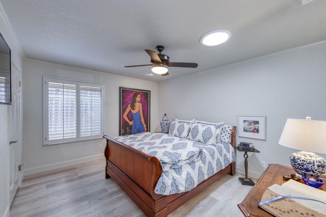579 E Portland Avenue, Fresno, CA 93720