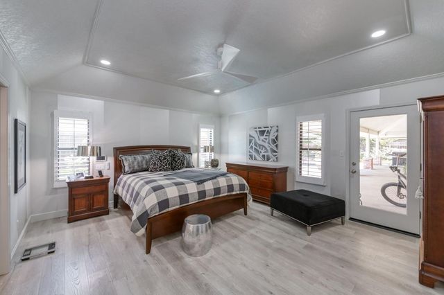 579 E Portland Avenue, Fresno, CA 93720