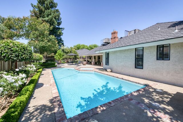 579 E Portland Avenue, Fresno, CA 93720