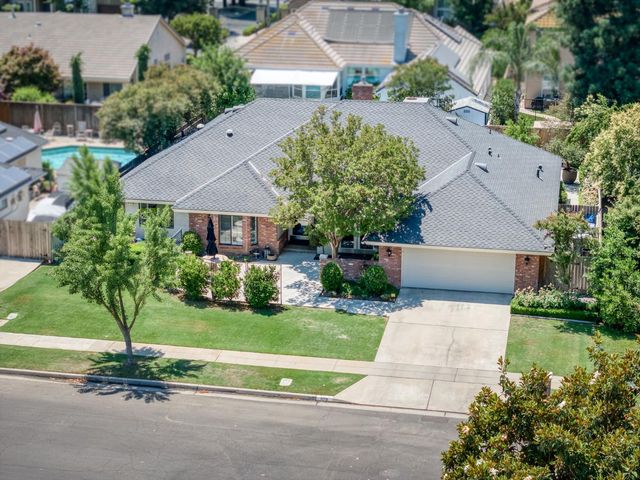 579 E Portland Avenue, Fresno, CA 93720