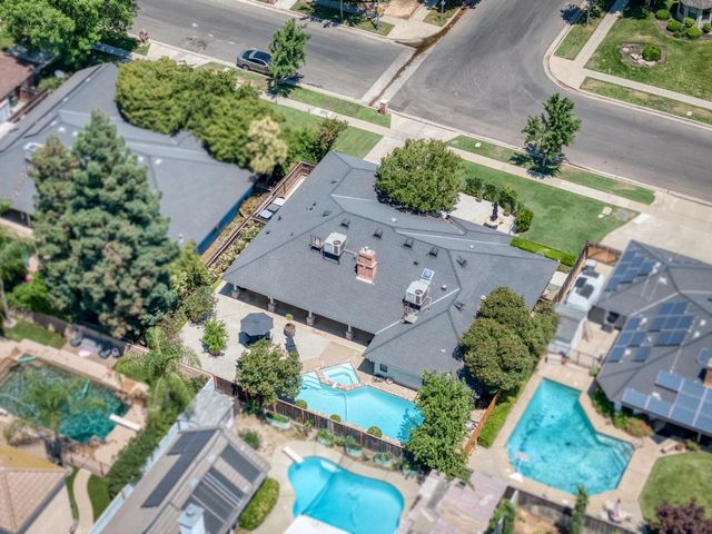 579 E Portland Avenue, Fresno, CA 93720