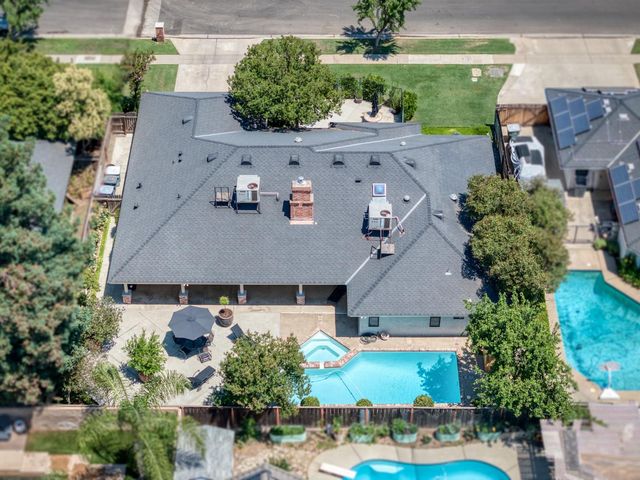 579 E Portland Avenue, Fresno, CA 93720