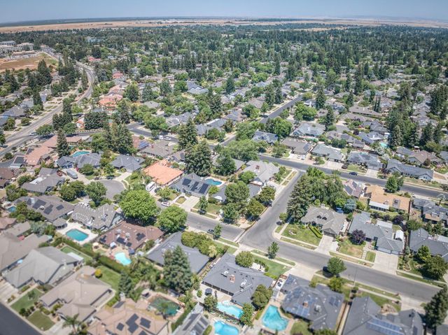 579 E Portland Avenue, Fresno, CA 93720