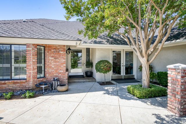 579 E Portland Avenue, Fresno, CA 93720