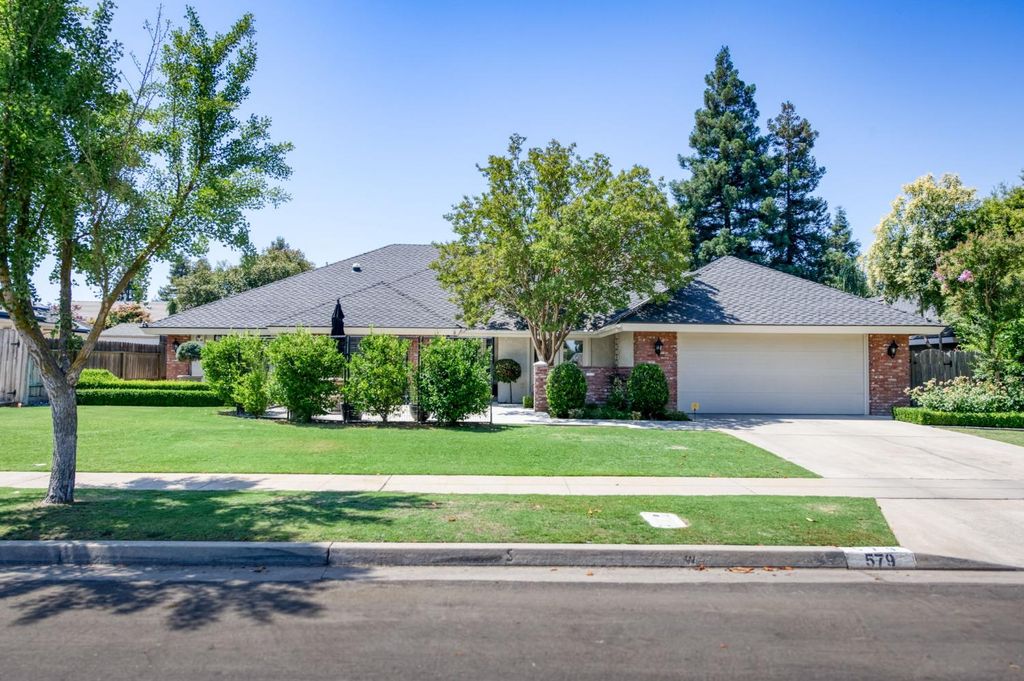579 E Portland Avenue, Fresno, CA 93720