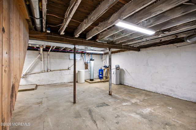 710 Monmouth Road, Cream Ridge, NJ 08514