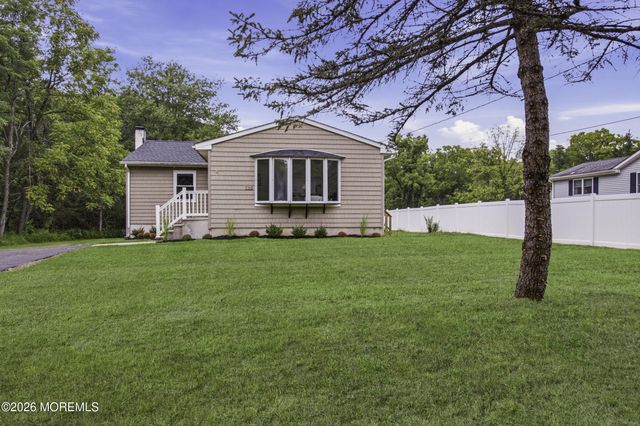 710 Monmouth Road, Cream Ridge, NJ 08514