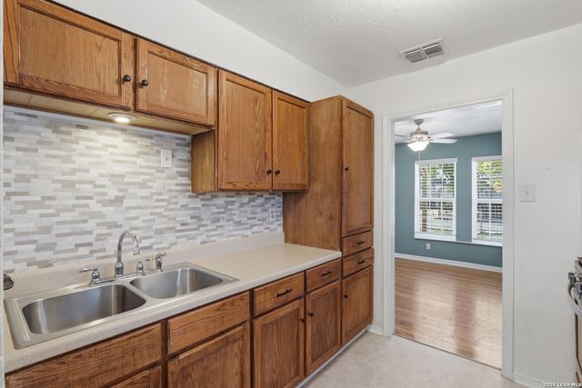 123 Parmly, San Antonio, TX 78211