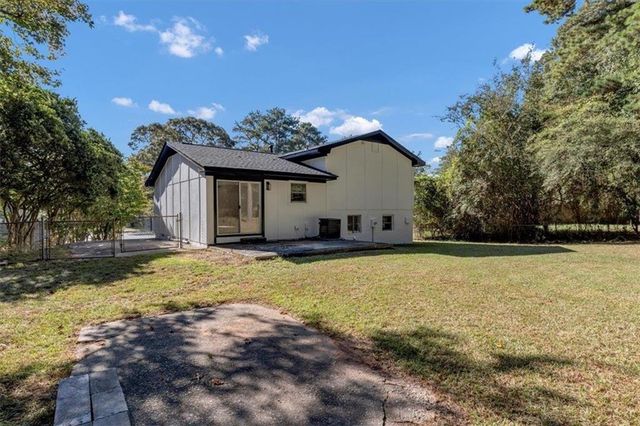 7977 Flanders Ct, Jonesboro, GA 30238