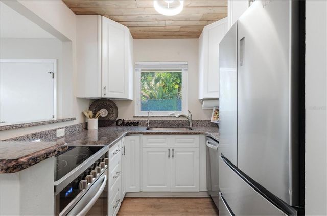 405 MENENDEZ STREET, Venice, FL 34285