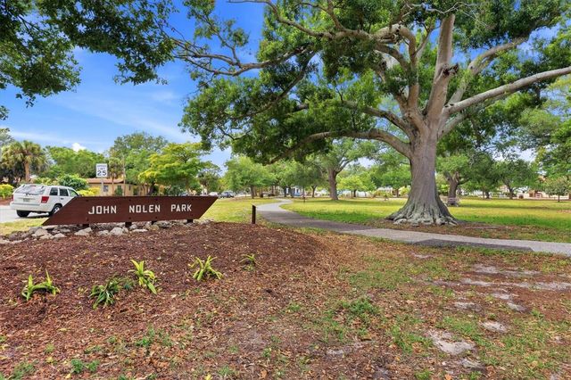 405 MENENDEZ STREET, Venice, FL 34285