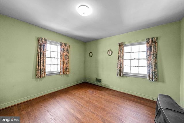 109 OXFORD PL, Wilmington, DE 19803