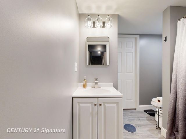 5240 Wishing Well Drive, Grand Blanc Twp, MI 48439