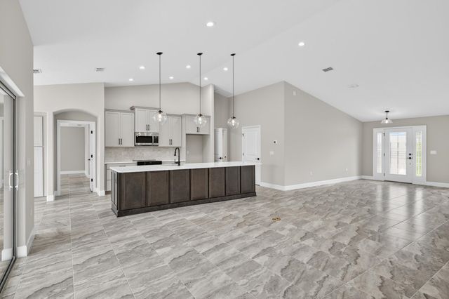 64 Bennett Ln, Palm Coast, FL 32137