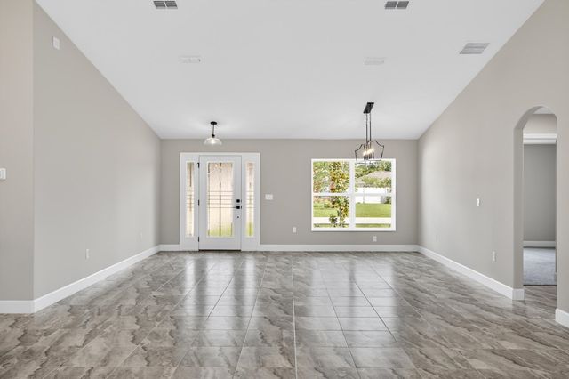 64 Bennett Ln, Palm Coast, FL 32137