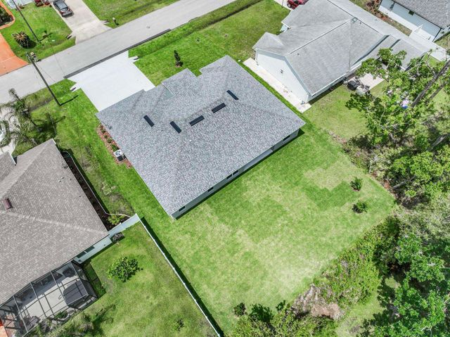 64 Bennett Ln, Palm Coast, FL 32137