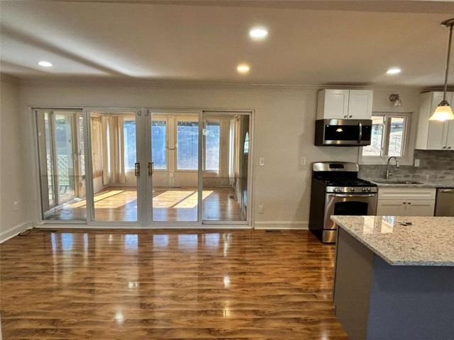 4642 Elmhurst Drive, Douglasville, GA 30135