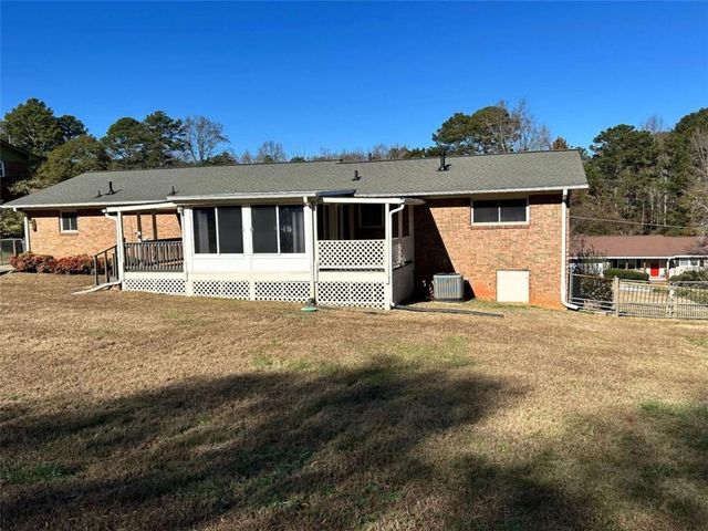 4642 Elmhurst Drive, Douglasville, GA 30135