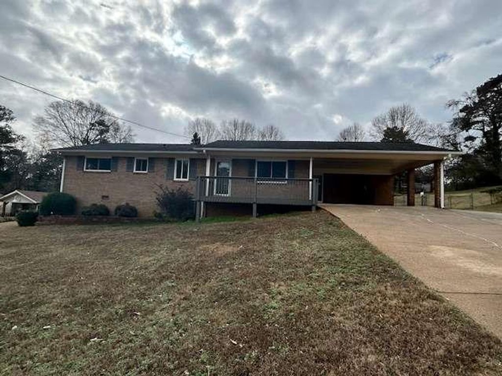 4642 Elmhurst Drive, Douglasville, GA 30135