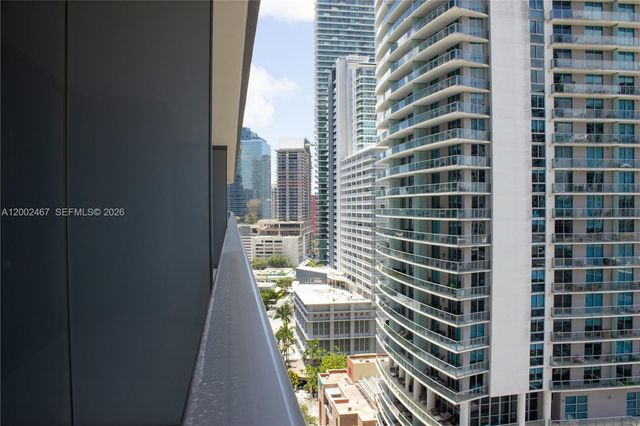 1000 Brickell Plz 1906, Miami, FL 33131