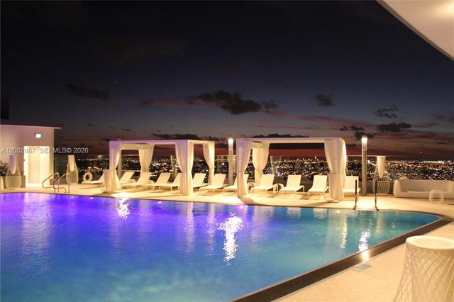 1000 Brickell Plz 1906, Miami, FL 33131