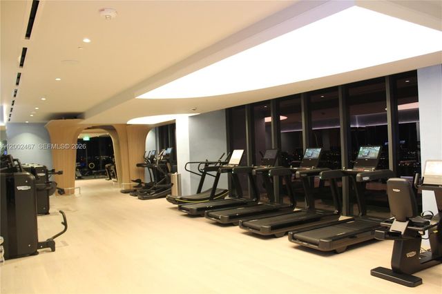 1000 Brickell Plz 1906, Miami, FL 33131