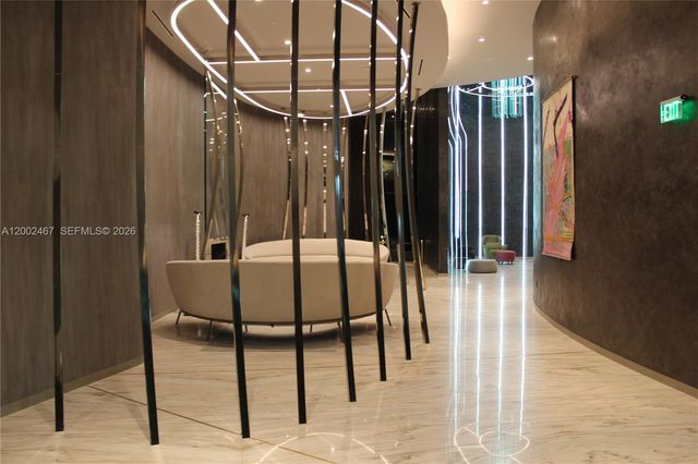 1000 Brickell Plz 1906, Miami, FL 33131