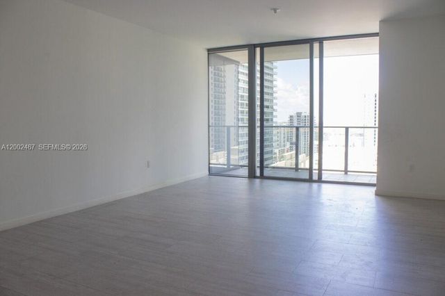 1000 Brickell Plz 1906, Miami, FL 33131